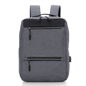 Mochila Com Detalhe Preto E Branco